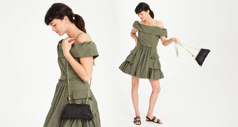 Model carrying the Black Fran Fran.